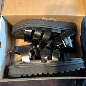 Arizona Black Strappy Platform Sandals